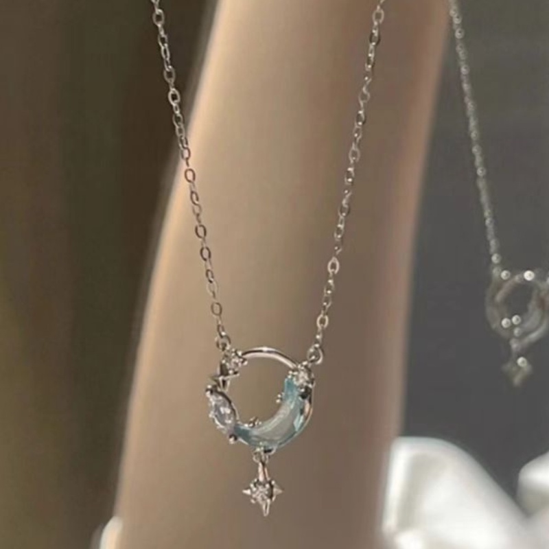 Temperamen Fashion Moonstone Star Necklace Korea Retro Ladies Star and Moon Necklace