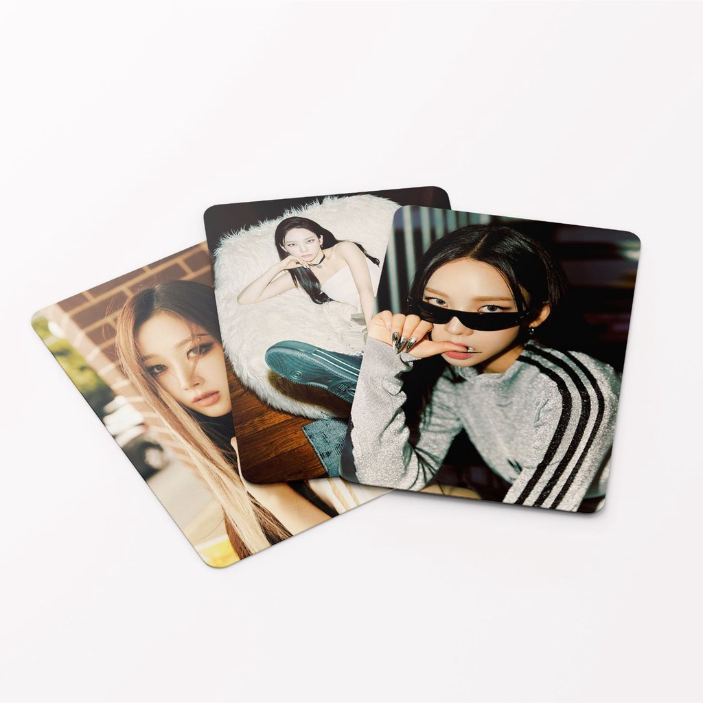 55pcs/box AESPA MY WORLD Photocards GISELLE WINTER KARINA NINGNING Kartu Lomo Album Kpop Postcards