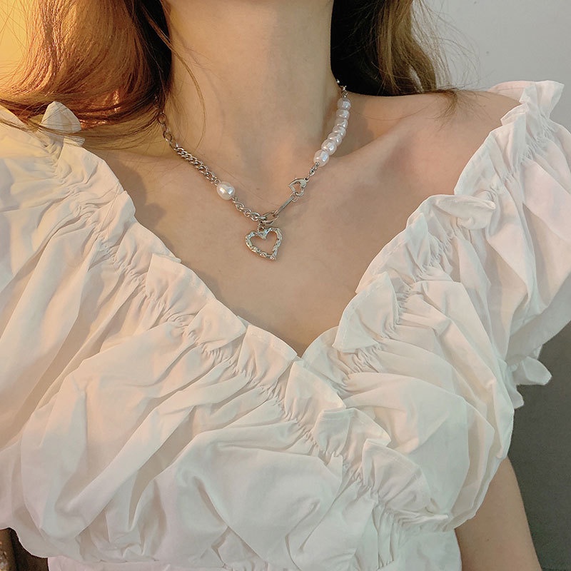 Baroque Irregular Pearl Stitching Necklace All-Match Liontin Hati Berongga ins Gaya Keren Rantai Klavikula Kalung Necklace