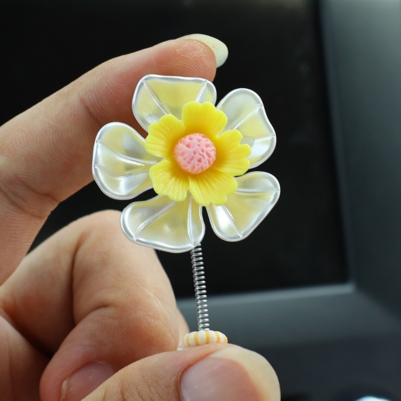 Hiasan Bunga Kepala Goyang Interior Mobil/ Mini Car Dashboard Decor Dancing Flower/ Ornamen Spion Otomatis