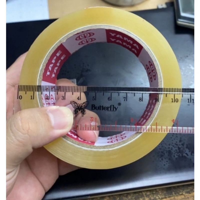 

Lakban / Isolasi / Selotip ukuran 45 mm x 90 yard merk Yama Daya lekat tinggi 3