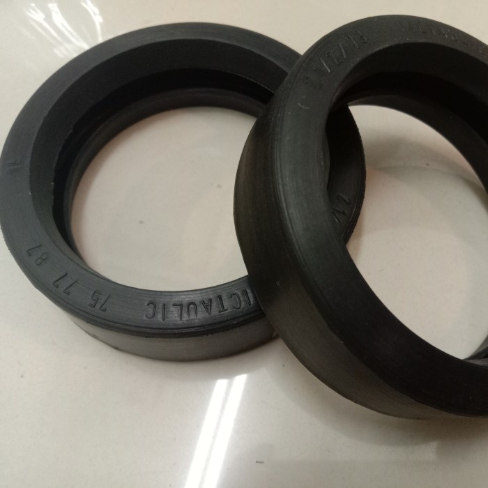 

Karet gasket Hidraulic / Karet Vitaulic joint 3 inch style 75 77