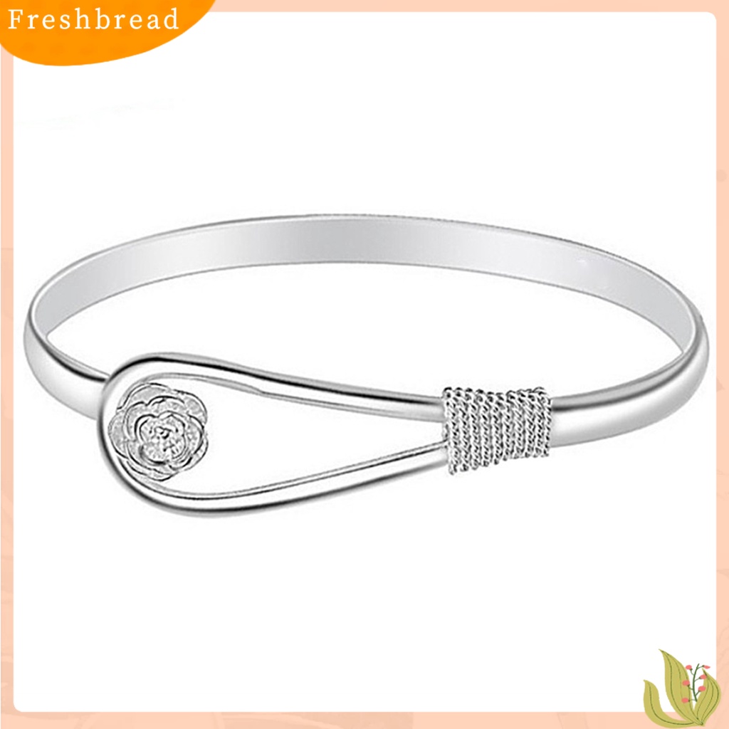 &lt; Freshbread &gt; Gelang Alloy Desain Bukaan Gesper Bunga Electroplating Kilau Terang Tidak Luntur Menghias Perhiasan Hadiah Cahaya Mewah Temperamen Wanita Bangle Untuk Perjamuan