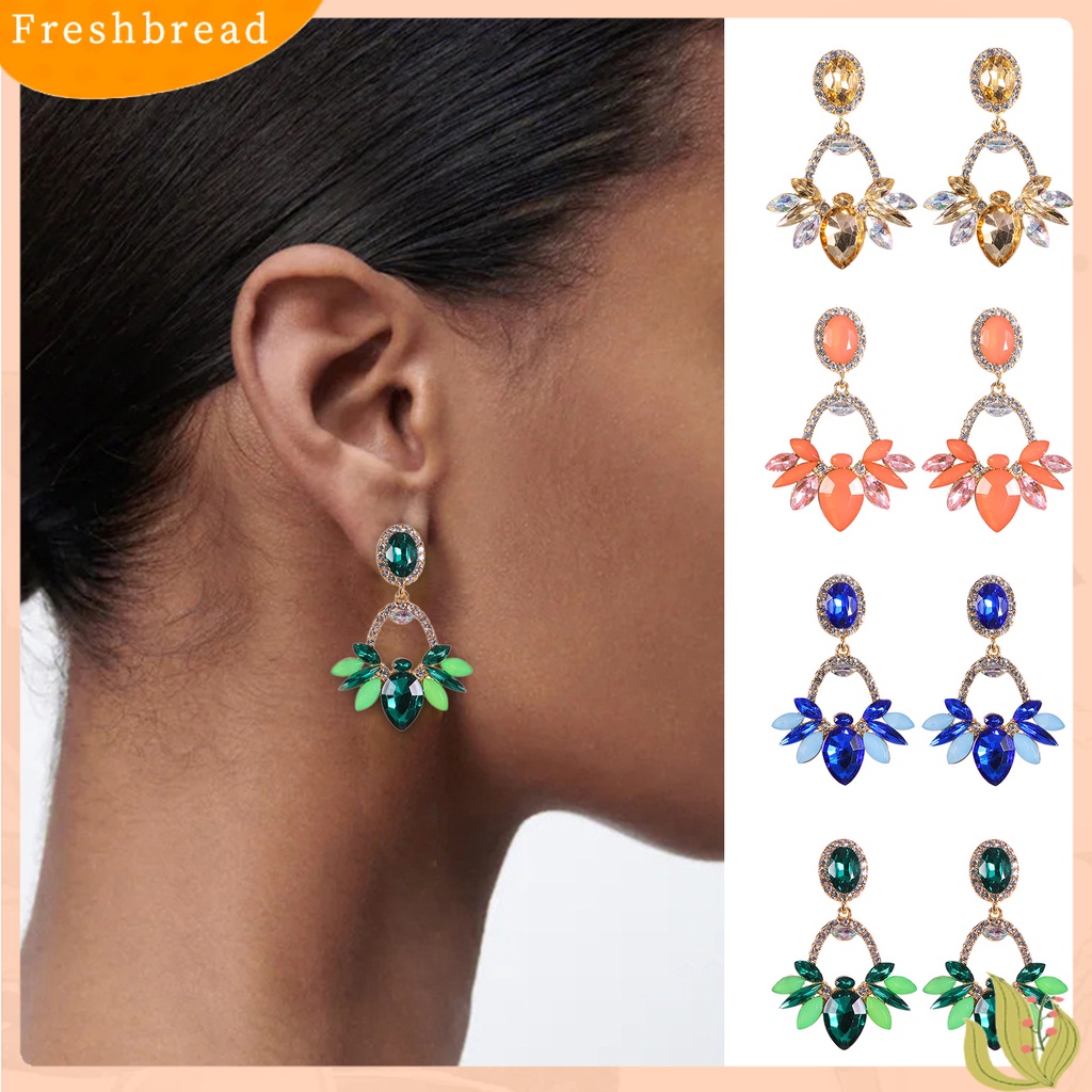 &lt; Freshbread &gt; 1pasang Anting Menjuntai Anti Alergi Hias Bentuk Daun Glittery Elegan Anting Tetesan Air Untuk Perjamuan