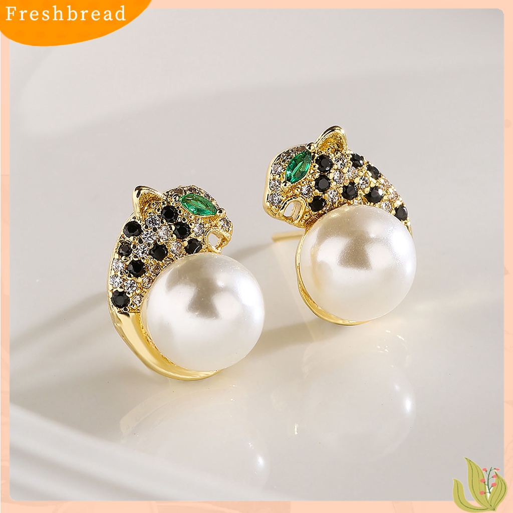 &lt; Freshbread &gt; 2Pcs Ear Studs Sparkling Anti-Oksidasi Tahan Luntur Mengkilap Mengkilap Berkilau Gaya Euro-Amerika Zirkon Emas Leopard Stud Earrings Lady Supply