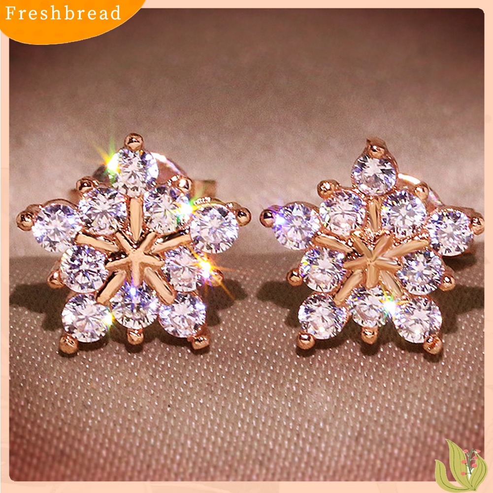 &lt; Freshbread &gt; Fashion Wanita Berlian Imitasi Penuh Bertatahkan Snowflake Ear Stud Earrings Perhiasan Hadiah