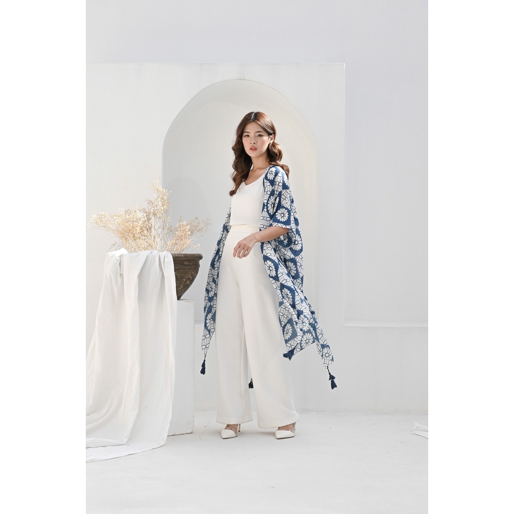 RATU - Lara Outer