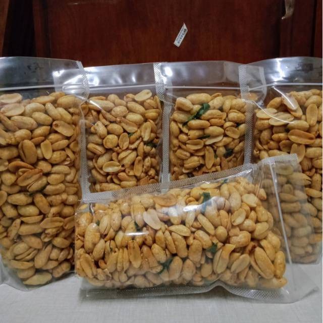 

kacang bawang daun jeruk 250 gram