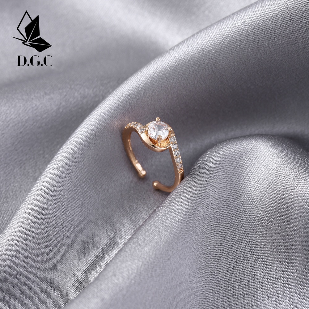 ✨D.G.C Cincin Kristal Berlian Platinum Wanita Fashion Aksesori Perhiasan Zirkon D675