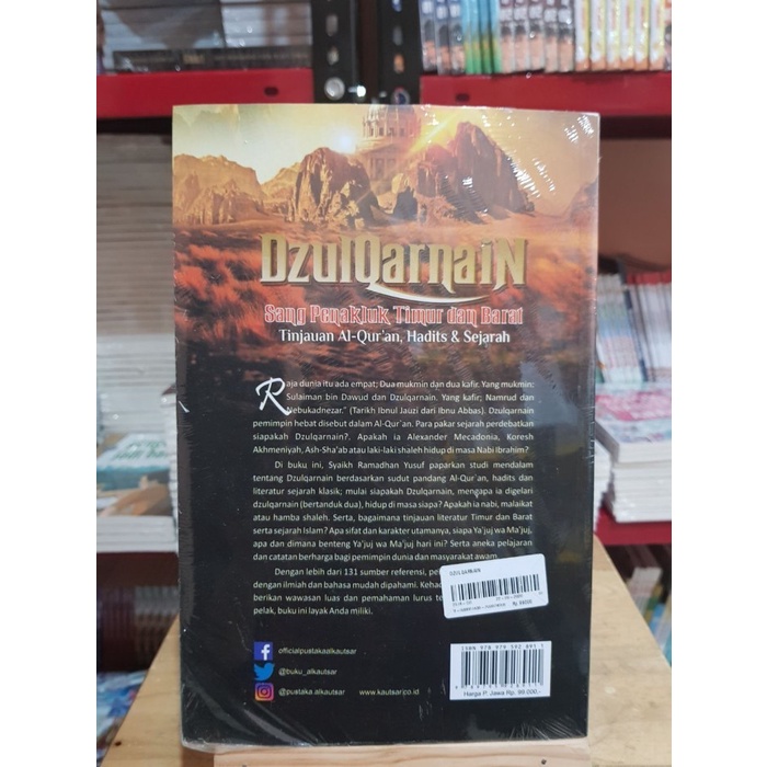 BUKU Dzulqarnain Sang Penakluk Timur dan Barat