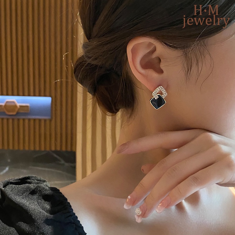 Fashion Retro Berlian Hitam Anting Persegi Anting Bermutu Tinggi