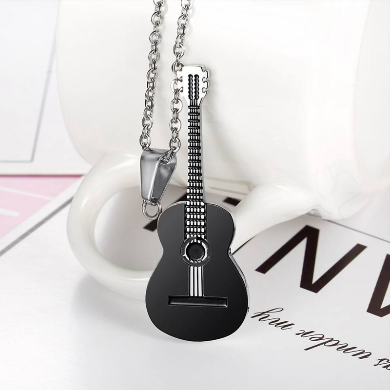 Tidak Luntur Bentuk Gitar Baja Titanium Pria Wanita Kalung Perhiasan Hiphop Rock Slide Musik Elemen Rantai Necklace