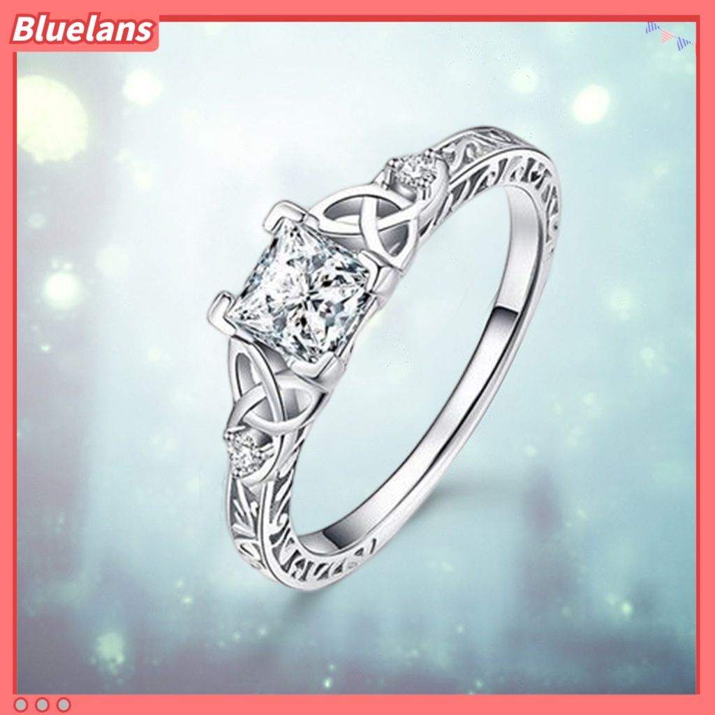 [BLS] Wanita Cincin Geometris Motif Bunga Persegi Diamante Electroplating Hypoallergenic Dekorasi Perhiasan Simulasi Berlian Janji Cincin Mewah Untuk Pesta