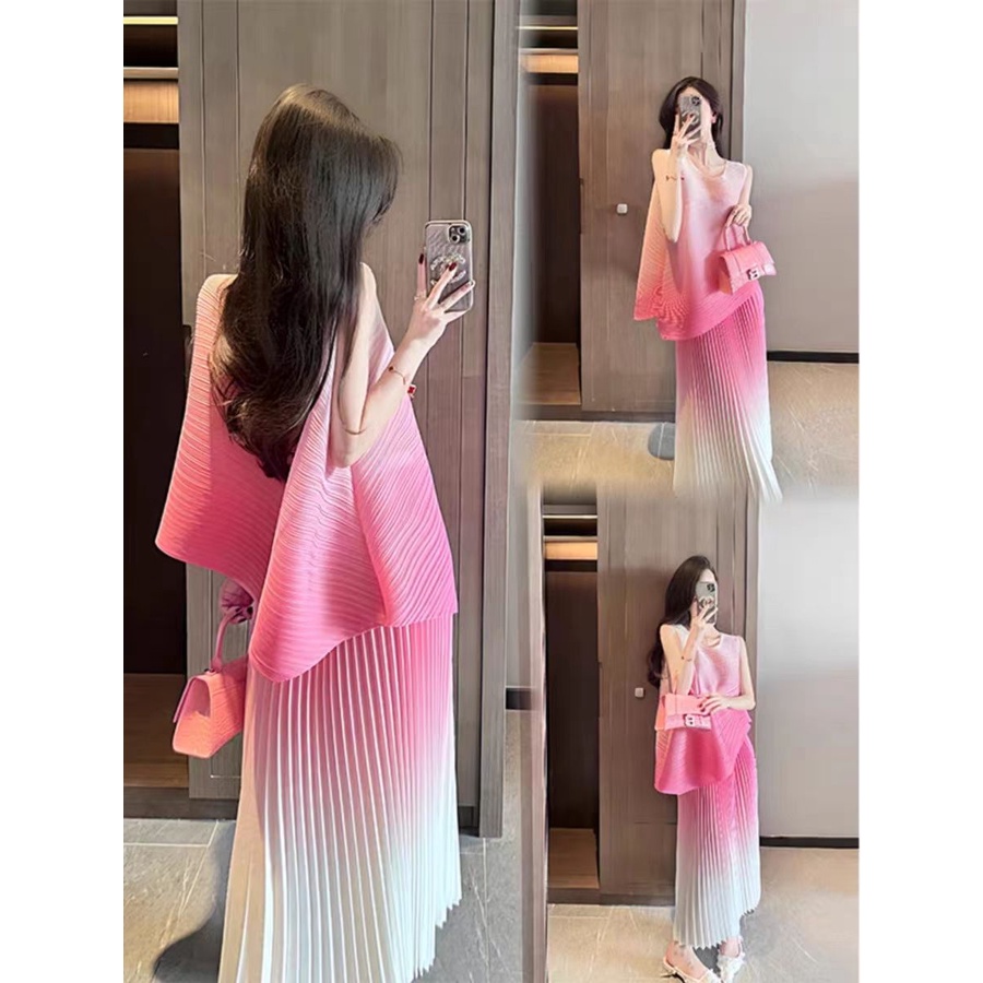 Women's pink little perfume Issey Miyake dress casual Internet celebrity skirt two-piece set