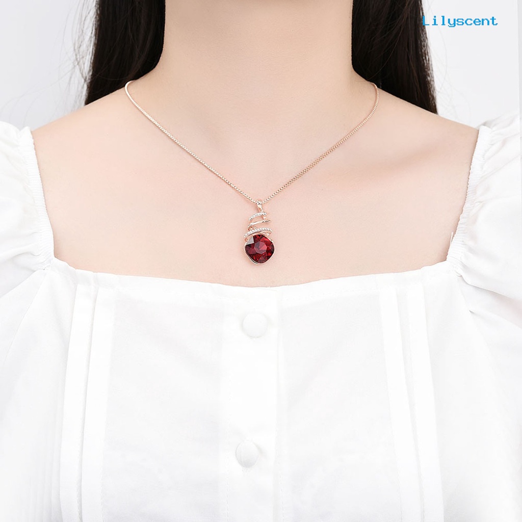 [LS]1 Set Wanita Kalung Geometris Cubic Zirconia Memutar Elegan Merah Persegi Berlian Imitasi Bertatahkan Stud Anting Kit Fashion Perhiasan