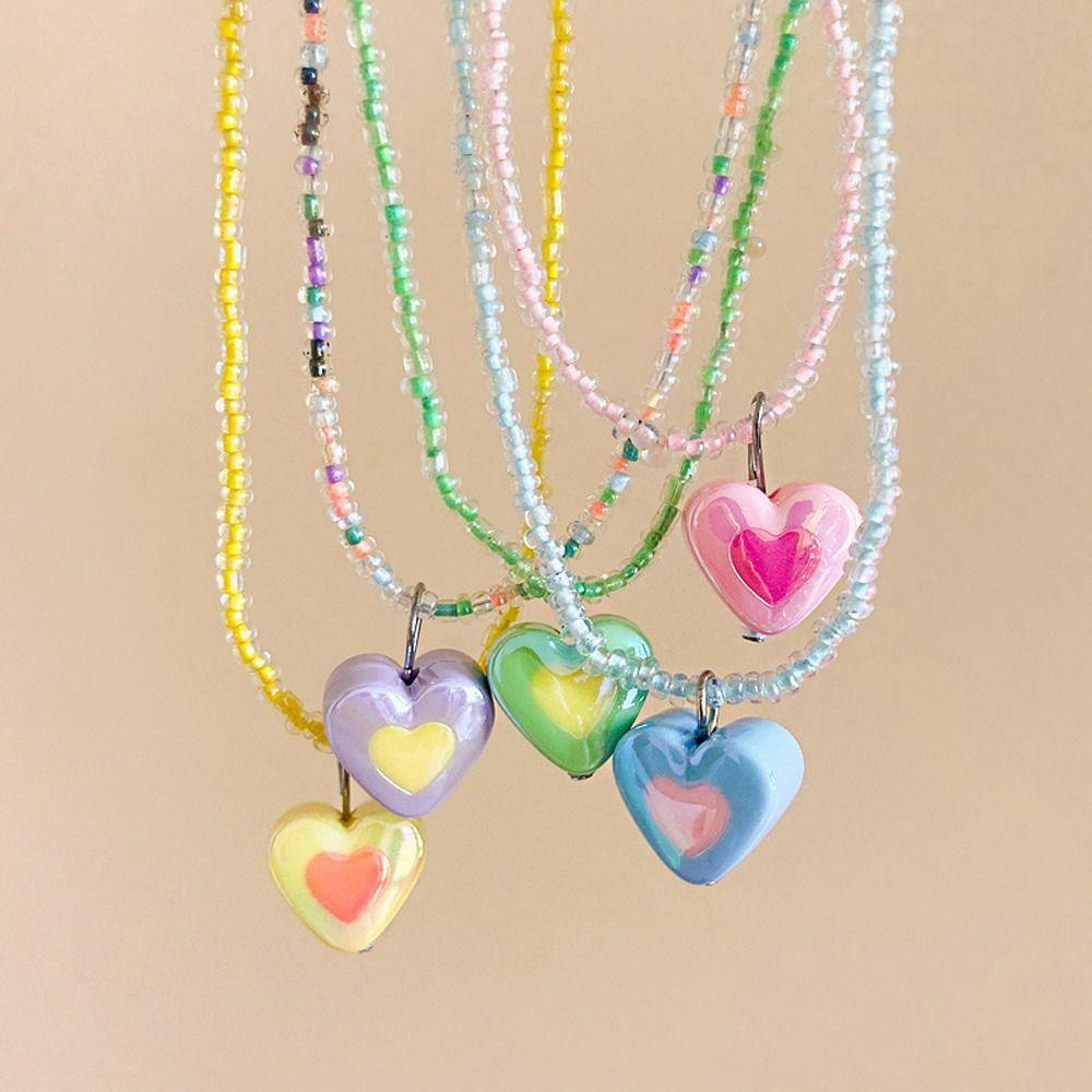 Needway Y2K Kalung Hati Manis Buatan Tangan Kupu-Kupu Pendent Gadis Choker Akrilik Multi-Warna Gadis Manik-Manik Kalung Untuk Hadiah Ulang Tahun