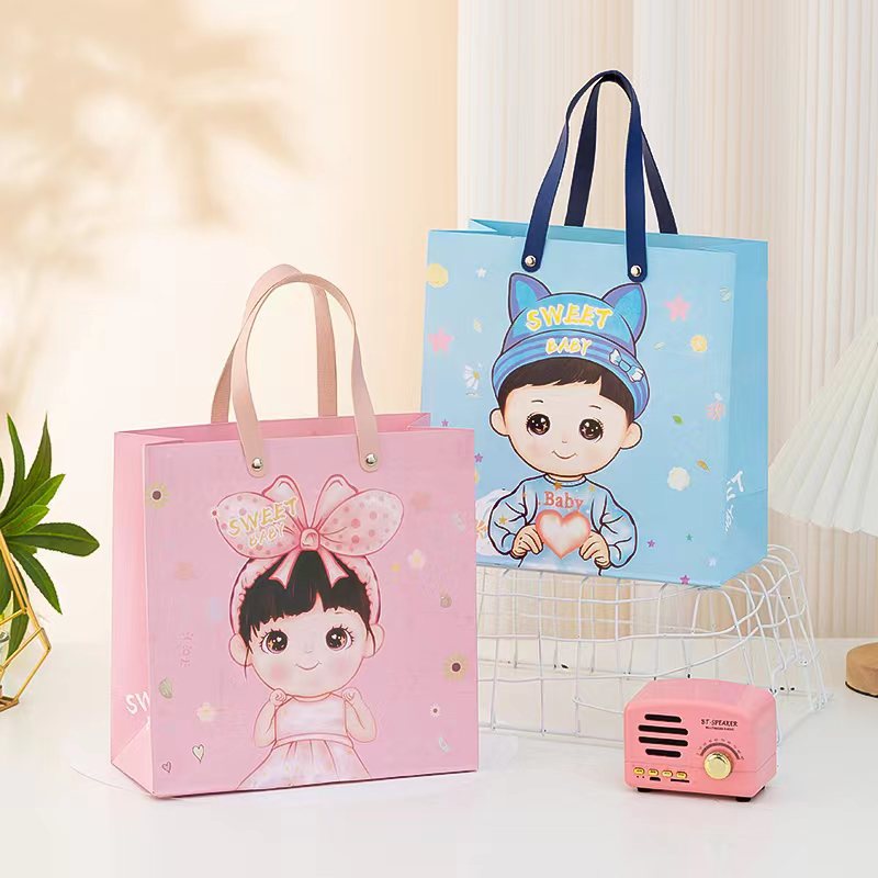 

Paper Bag/Goodie Bag/Souvenir Bag Anak Boy Girl • Cciyl.Wear •
