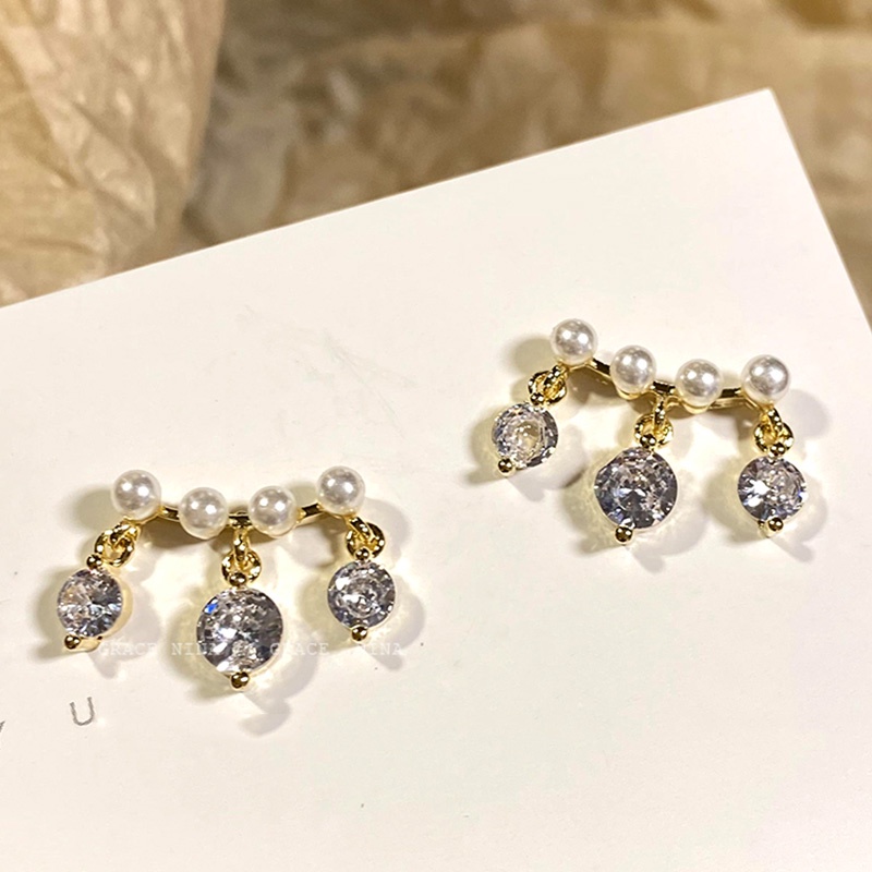 Anting Mutiara Desain Niche Temperamen High-End Rumbai Berlian Imitasi Prancis