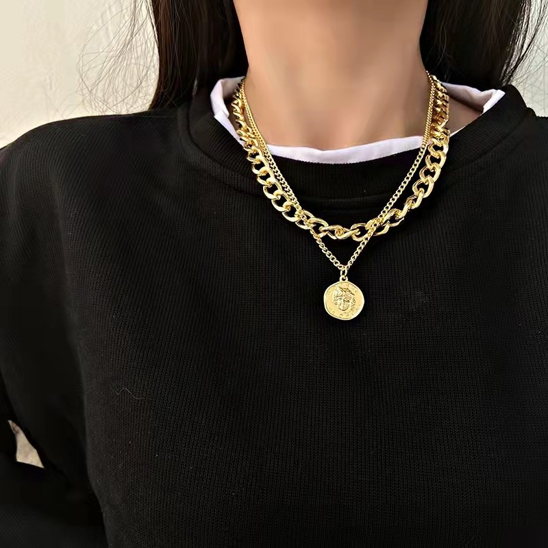 Kalung Potret Eropa Amerika Retro Perempuan Trendi Influencer ins Gaya Keren Rantai Tebal Hip Hop Klavikula Necklace