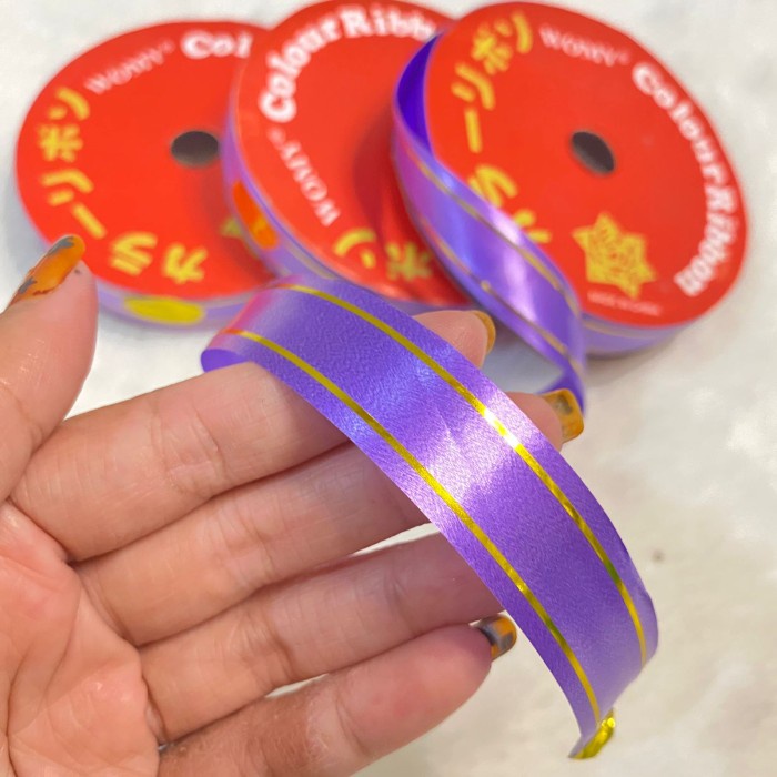 

REINALDO NEW SALE !!! Pita Jepang Roll Kado Pita Gulungan Warna-warni List Gold 2cm - UnguTua