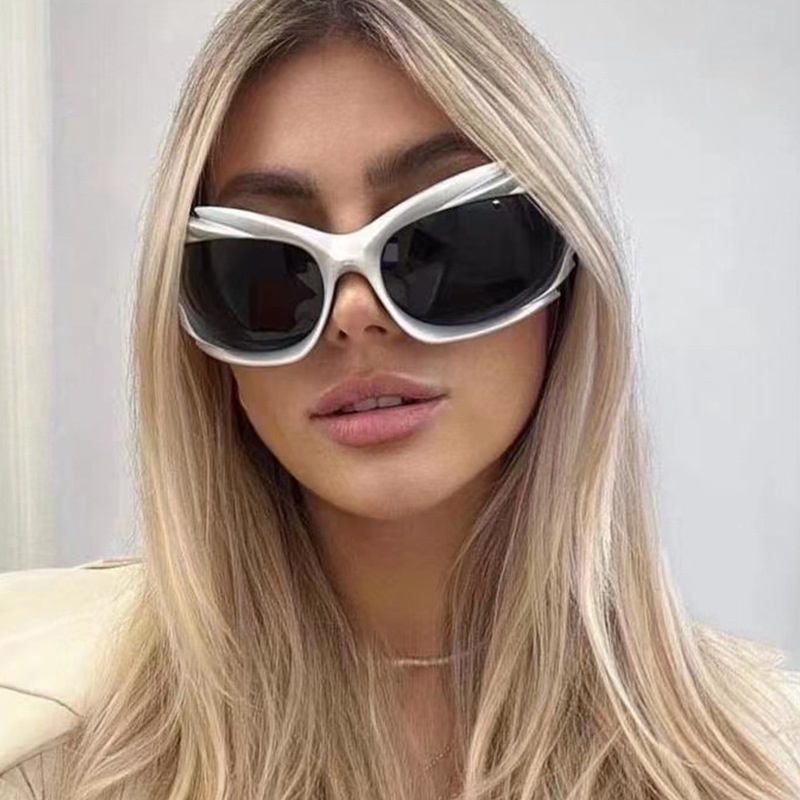 (YUZHU) Mode Barat Y2K Berduri Kacamata Kepribadian Landak Lucu Bersepeda Olahraga Sunglasses