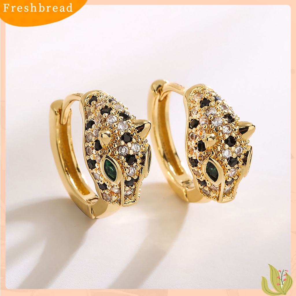 &lt; Freshbread &gt; 2Pcs Ear Studs Sparkling Anti-Oksidasi Tahan Luntur Mengkilap Mengkilap Berkilau Gaya Euro-Amerika Zirkon Emas Leopard Stud Earrings Lady Supply