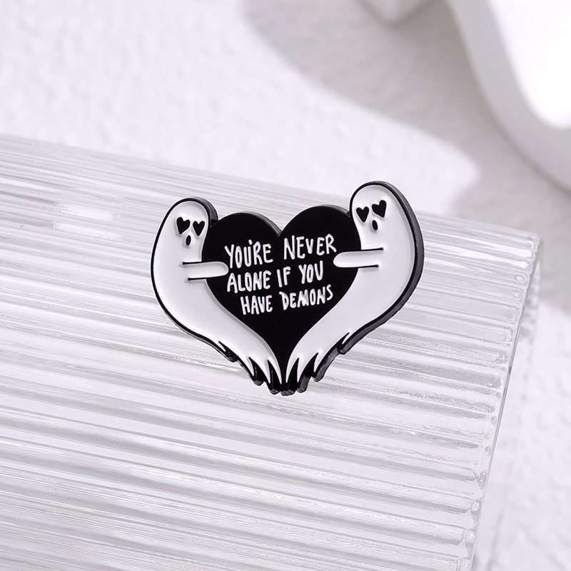 Pin Kerah Hati Hantu Kreatif &quot;YOUR NEVER&quot; Ransel Badge Hadiah Halloween Kostum Aksesori Untuk Teman