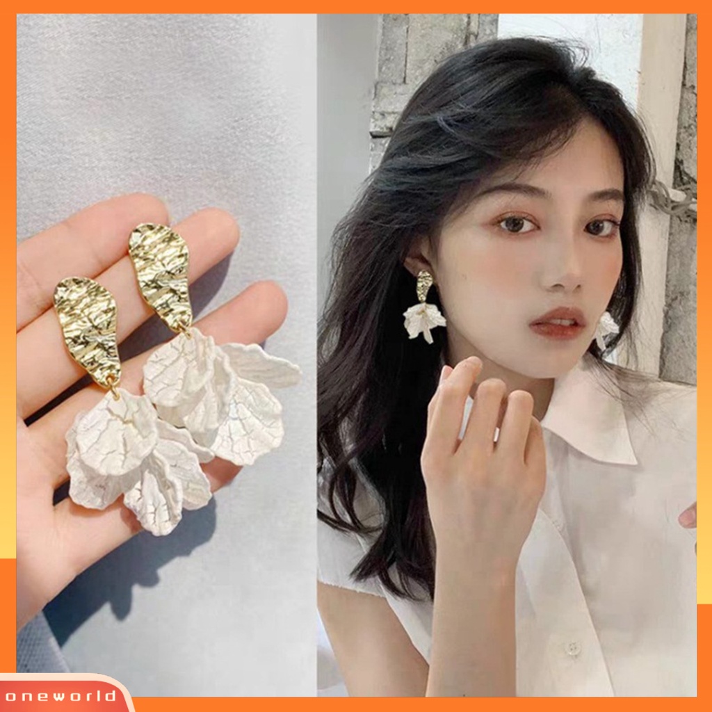 [EONE] 1pasang Drop Earrings Kepribadian Hadiah Ulang Tahun Gaya Korea Temperamen Shell Putih Kelopak Bunga Stud Earrings Perhiasan Aksesori