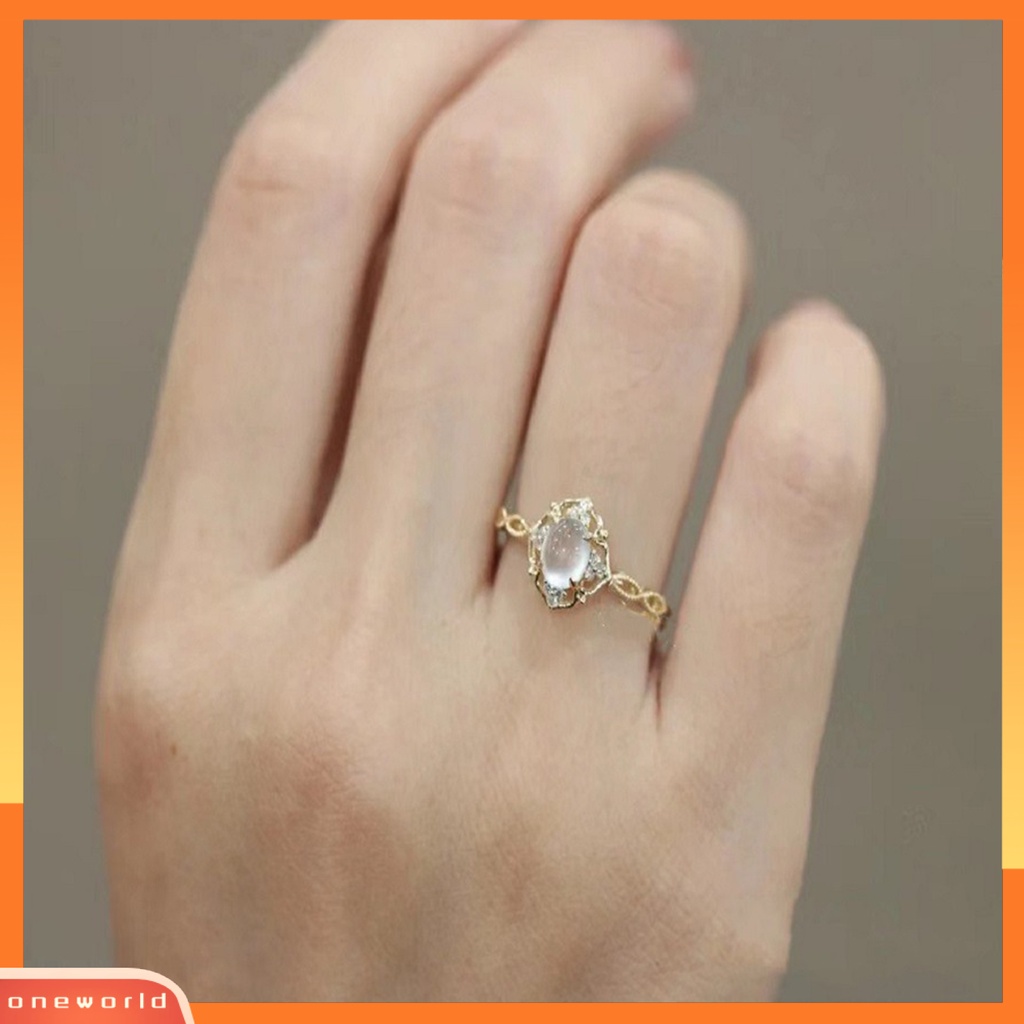 [EONE] Wanita Cincin Mengkilap Romantis Berongga Keluar Berkilau Dapat Disesuaikan Hadiah Hias Faux Moonstone Wedding Ring Pesta Perhiasan Aksesori Busana