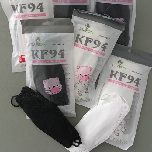 ENZ ® 𝐂𝐀𝐑𝐄𝐈𝐎𝐍™ MASKER KF94 ANAK HITAM PUTIH 4PLY /Masker MODEL KOREA KIDS 4 PLY 10 PCS 1007