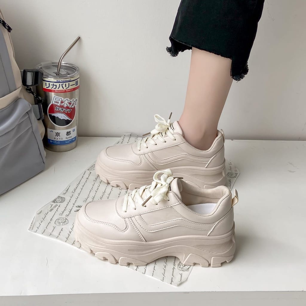 SEPATU SNEAKERS WANITA KOREA TAEYONGS15 TERBARU