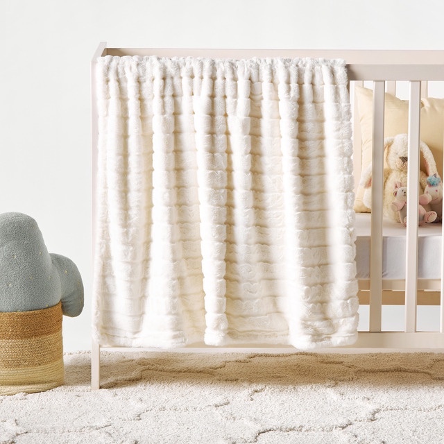 Babyshop Juniors Plush Baby Blanket - 100X127 Cms