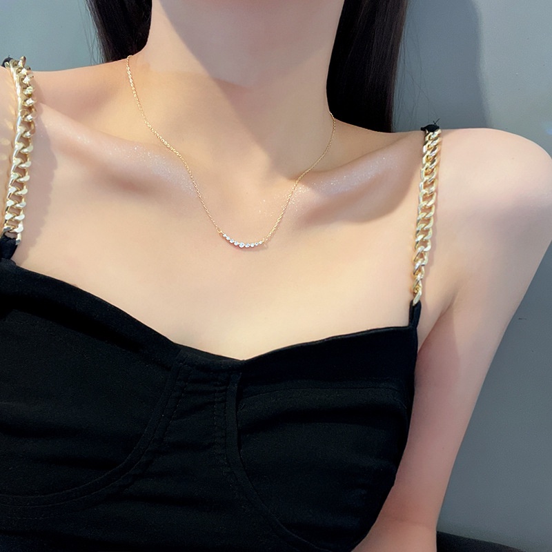 Hadiah Festival Kalung Liontin Berlian Baru Hadiah Perhiasan Gadis Emas 18K Indah XL23009
