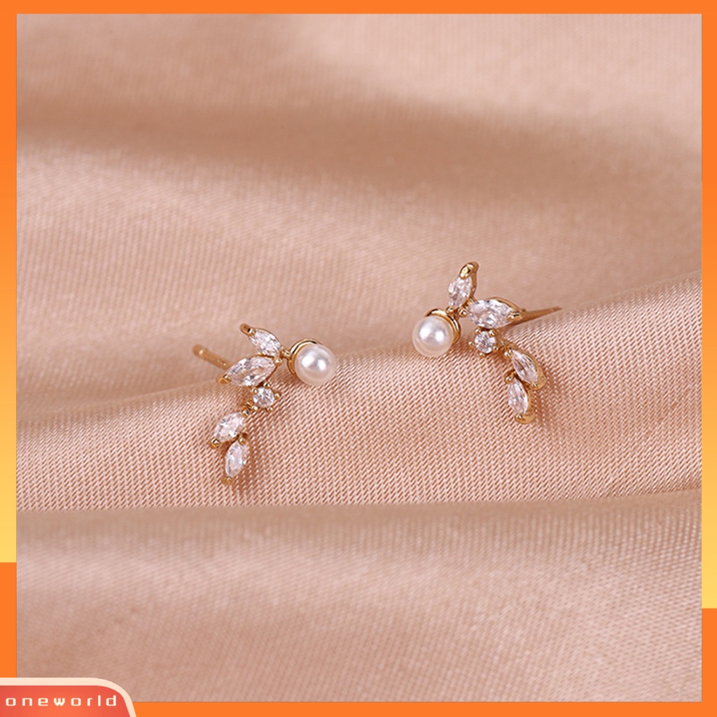 [WOD] 1pasang Anting Wanita Bentuk Daun Hias Indah Tahan Lama Portabel Mengkilap Cubic Zirconia Mutiara Imitasi Great Lengket Ear Stud Gift