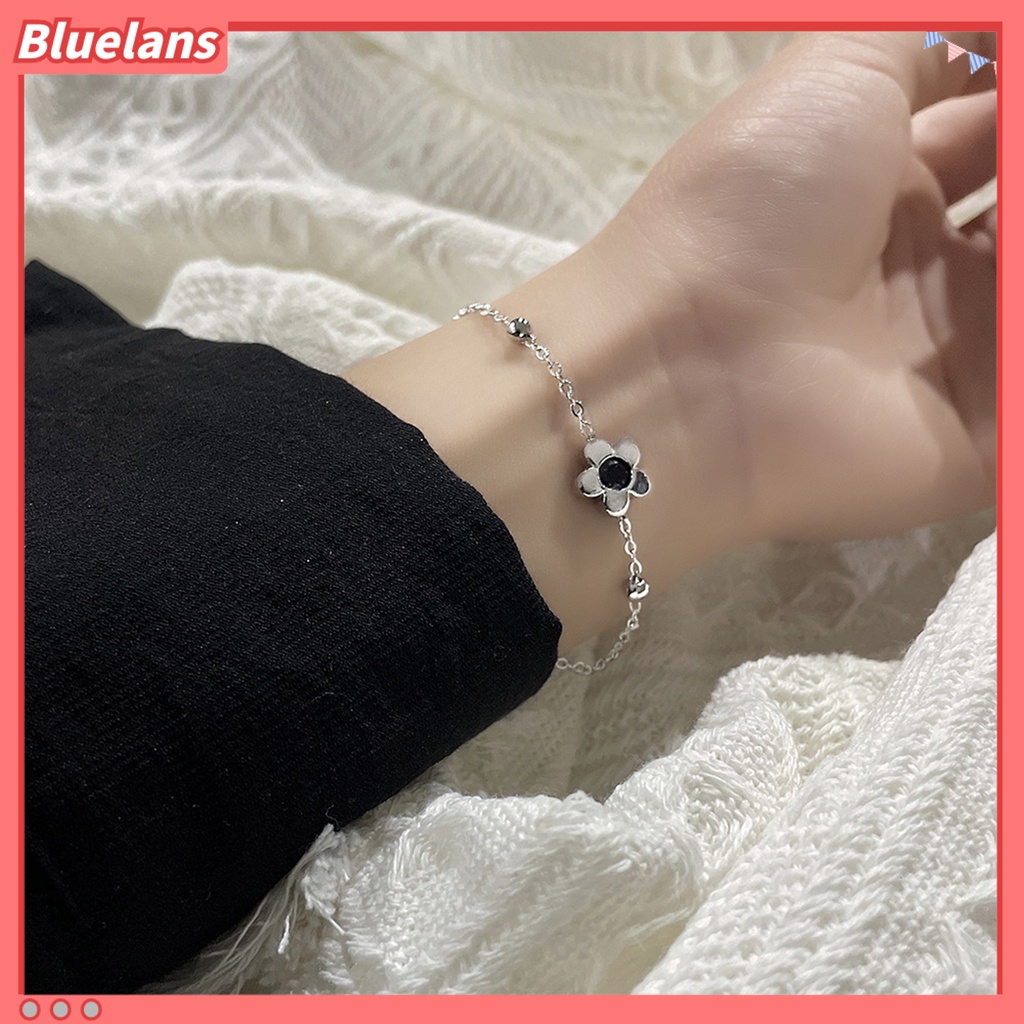 [BLS] Wanita Gelang Adjustable Berlian Imitasi Mengkilap Hias Manis All-match Dekorasi Hadiah Ulang Tahun Gadis Lima Kelopak Bunga Rantai Gelang Tangan Perhiasan Untuk Pacaran