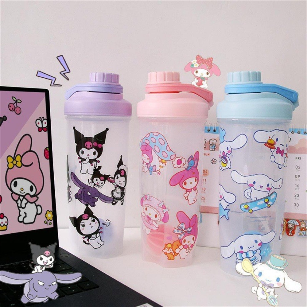 ღ 500/700ml Sanrio Botol Air Stiker Cangkir Pengocok Blender Kapasitas Besar Cangkir Air Portable Gym Kebugaran Cangkir Air Plastik Aksesoris Minuman