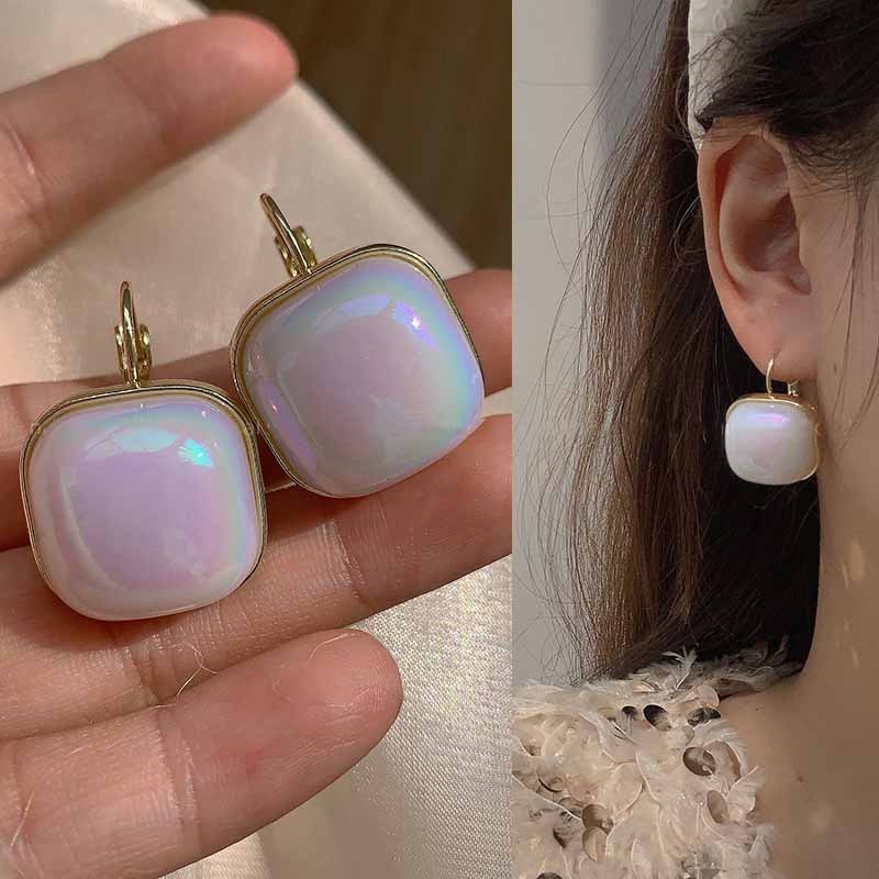 Anting Persegi Prancis Dengan Cahaya Mewah Dan high-end Merasakan retro Temperamen niche Anting fashion