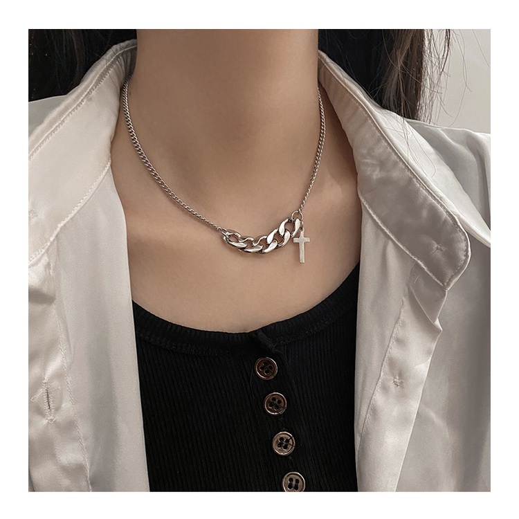 Kalung Salib ins Gaya Keren Influencer Kepribadian Necklace