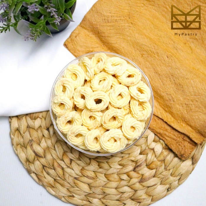 

DABEST!!! Kue Sagu Keju Homemade Premium / Cheese Sagoo