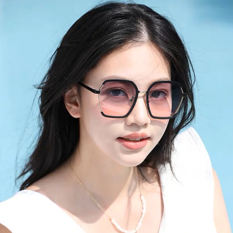 (YUZHU) Korean Fashion Oversized Frame Sunglasses Kacamata Bingkai Persegi Logam Poligonal Untuk Wanita