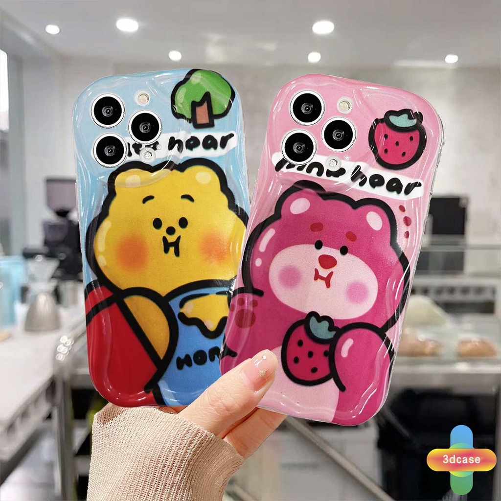 Untuk Casing OPPO A96 A76 A16 A17 A17K A15 A57 A53S A16S A77 A57S A57E A11S A54 A5S A3S A95 A55 A7 A5 A9 A31 A53 A33 2020 A77S A12 A12S A1K A16E A16K A54S Reno 7 7Z 8Z 5 4 6 8 5F Kartun Strawberry Bear Manyo 3D Wavy Curved Edge Winnie The Pooh Soft Case