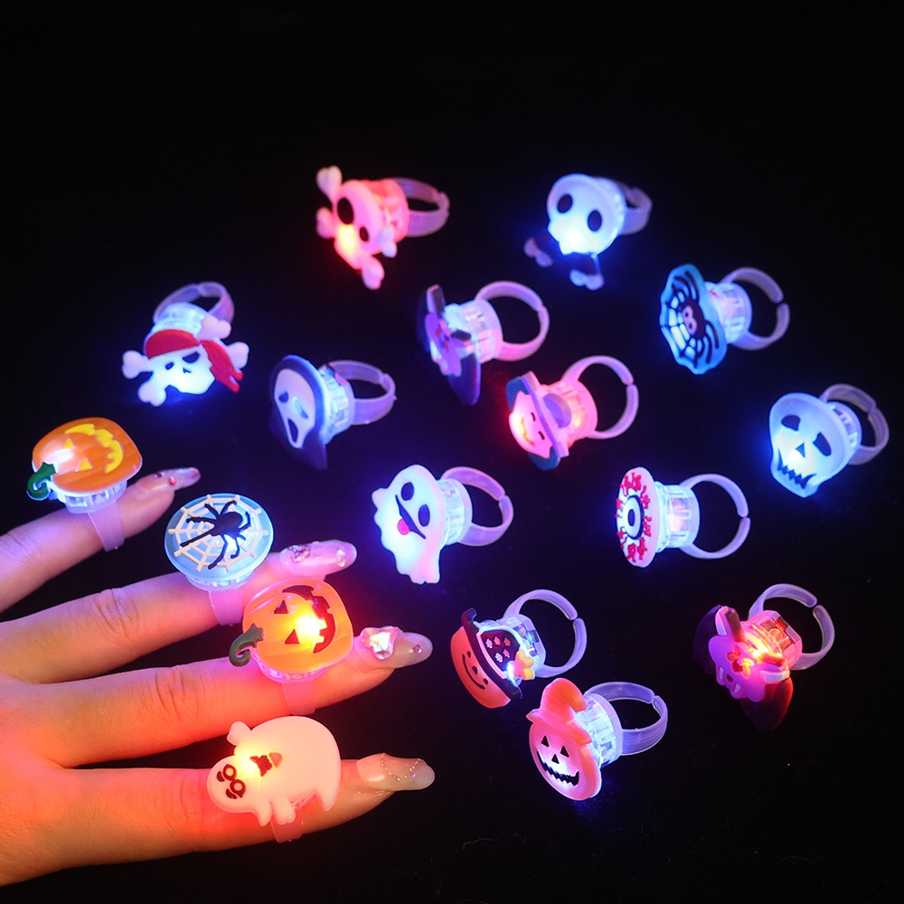 Gaya Acak 10pcs Cosplay Hadiah Perlengkapan Pesta Kreatif Adjustable Terbuka LED Flash Jari Cincin Halloween Dekorasi Lucu Halloween Labu Hantu Tengkorak Bercahaya Rings Untuk Anak