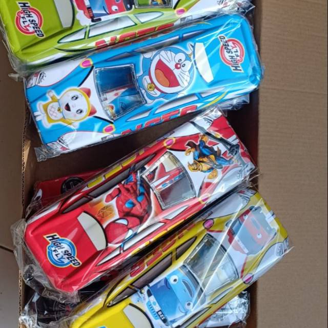 

Tempat pensil mobil sedang kaleng B 553