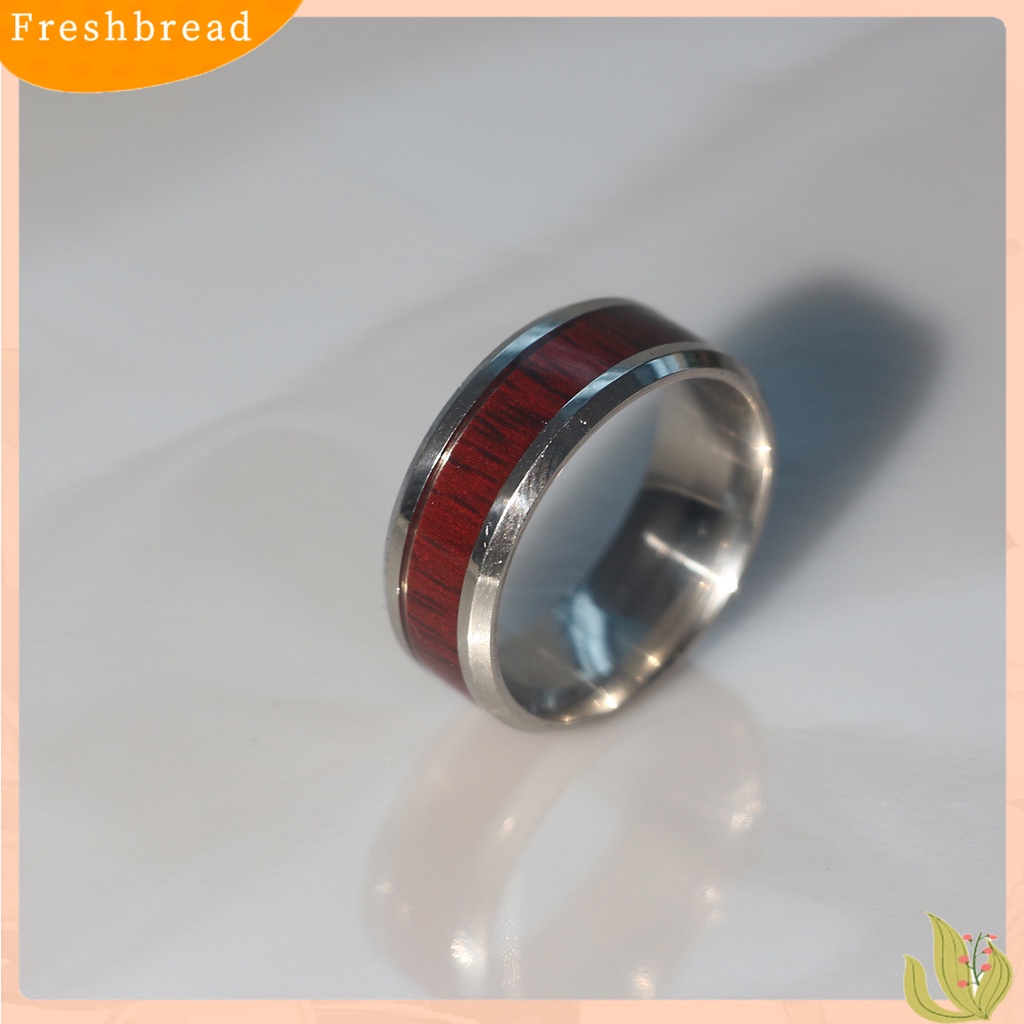 &lt; Freshbread &gt; Cincin Firm Desain Serat Kayu Merah Bahan Titanium Steel Pecinta Romantis Dekorasi Jari Untuk Hadiah Valentine