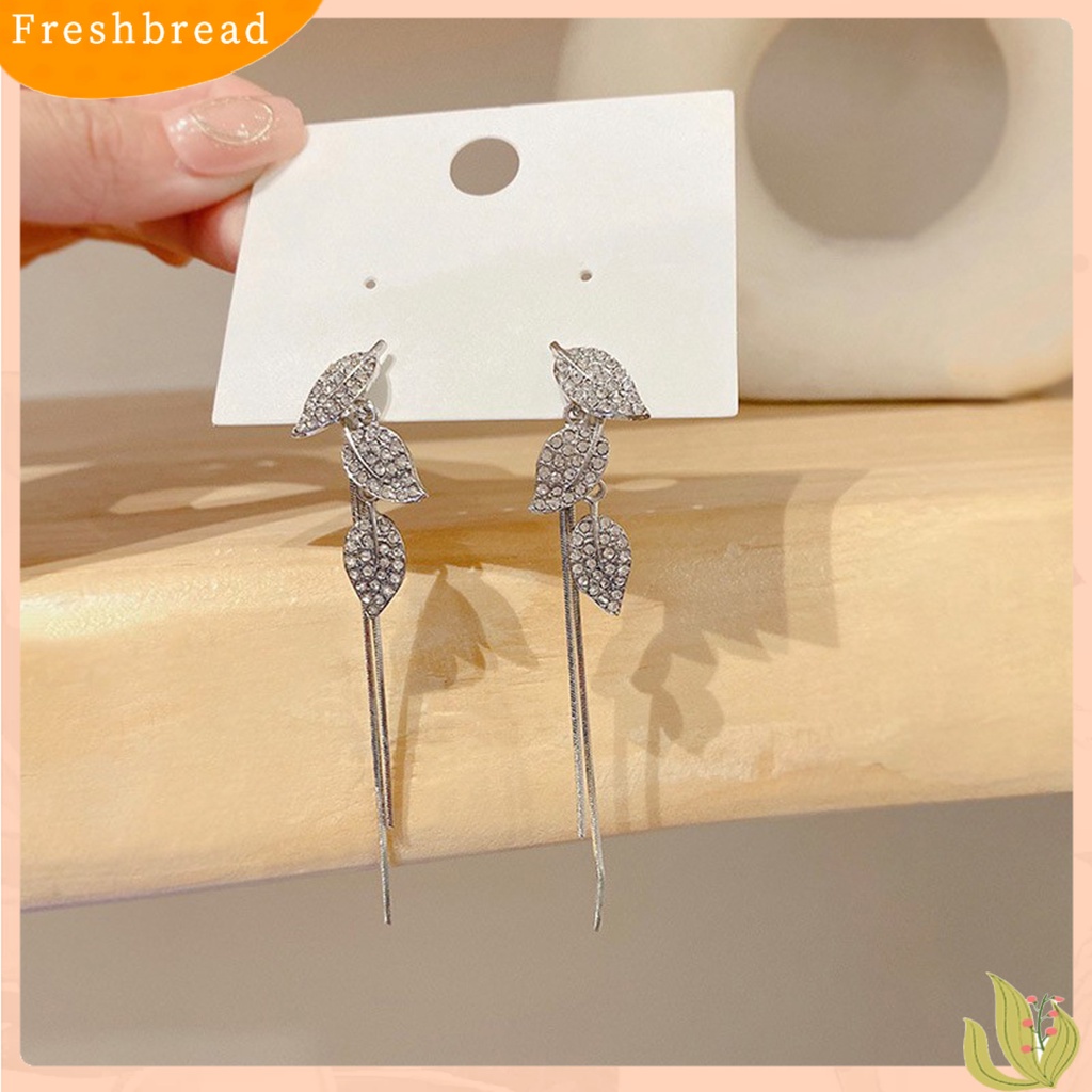 &lt; Freshbread &gt; 1pasang Anting Drop Rumbai Daun Bahan Alloy Kilau Terang Anting Panjang Untuk Pesta Cocktail