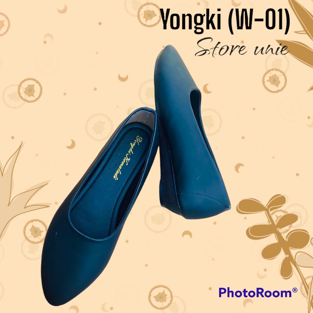 Sepatu Pantofel wanita Yongki komaladi terbaru W1