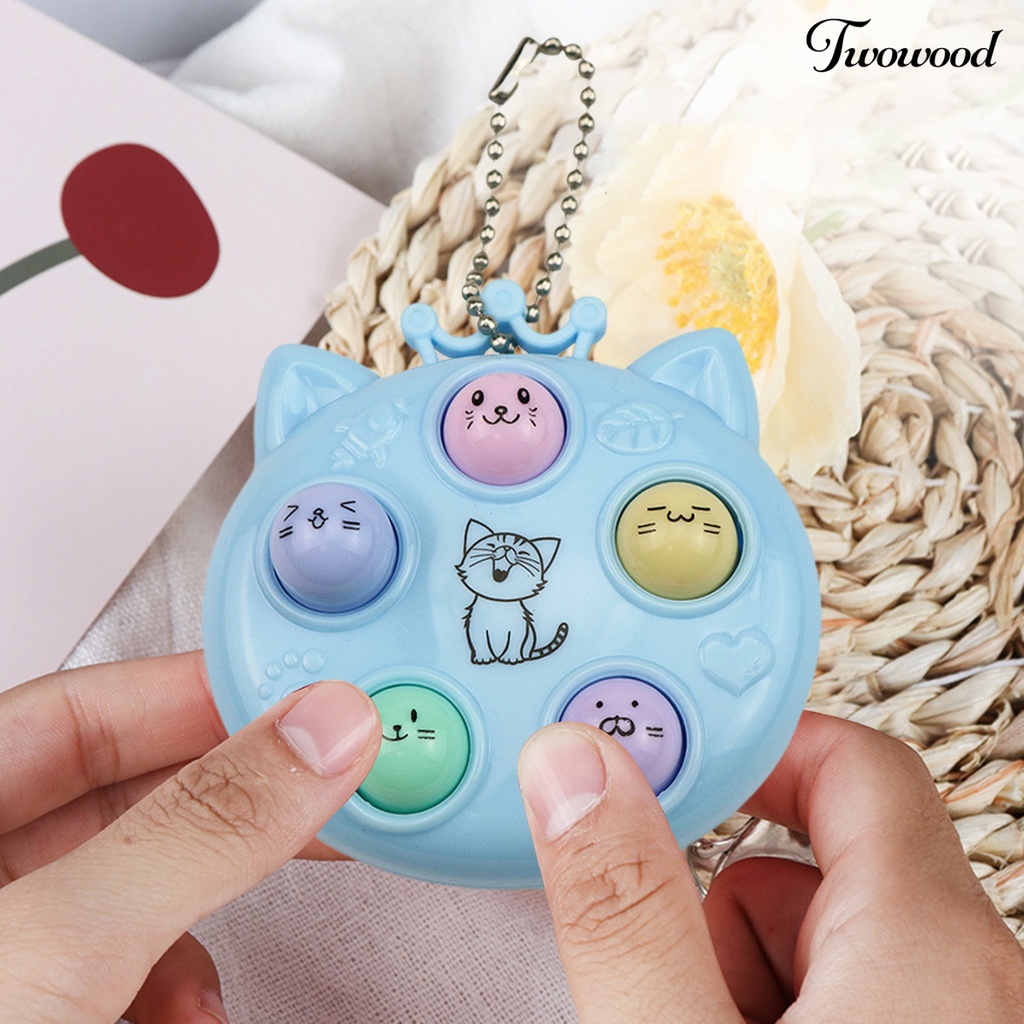 Twowood Konsol Game Liontin Latihan Koordinasi Mainan Puzzle Kartun Lucu Mini Ornamen Penghilang Stress Berukuran Saku Mendera-a-mole Kunci Cincin Mini Dekompresi Mainan Hadiah Tahun Baru