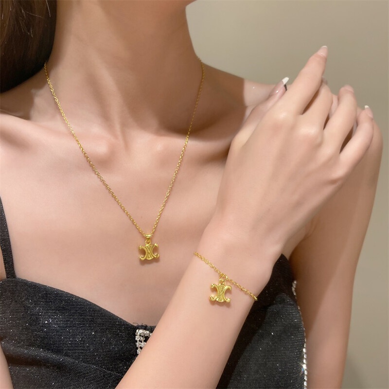 Kalung Huruf C Ganda Sederhana Korea Gelang Wanita Huruf Berlapis Emas