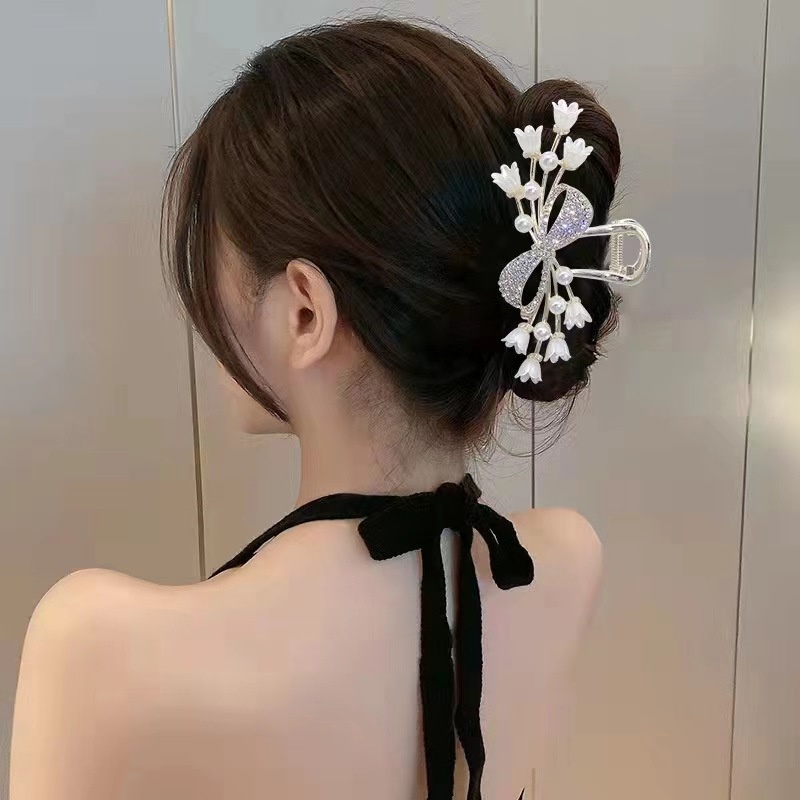 Lily Of The Valley Butterfly Tassel Hairpin/Back Head Fine Grab Clip/Fashion Hiasan Kepala Elegan/Musim Panas Hiu Besar Hairgrips Hiasan Kepala