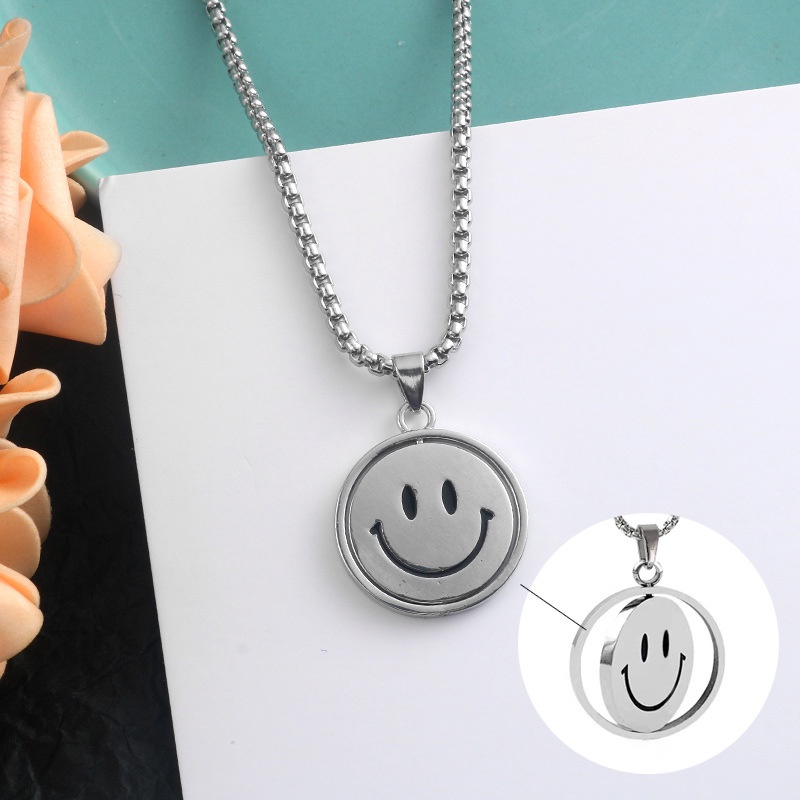 Versi Korea Smiley ins Gaya Keren Liontin Ekspresi Dua Sisi Kalung Hip-Hop Unik